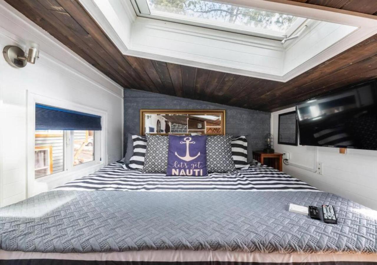 Ashore The Clouds Glamping Awaits Woodland Park Esterno foto